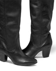 Beek: Crow Boot