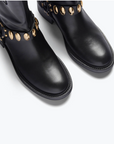 FRĒDA SALVADOR: AERI MOTO BOOT
