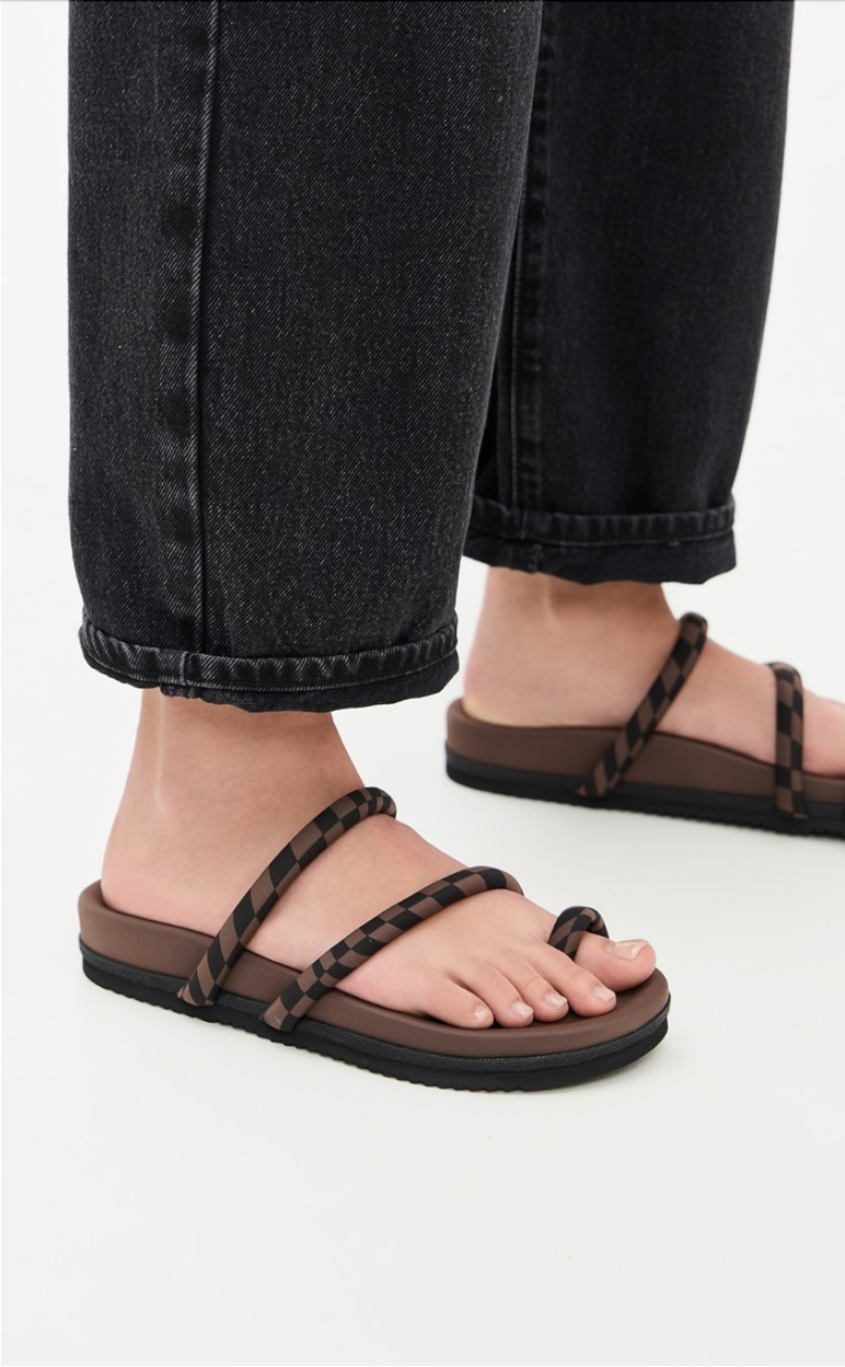 black and tan neoprene slides