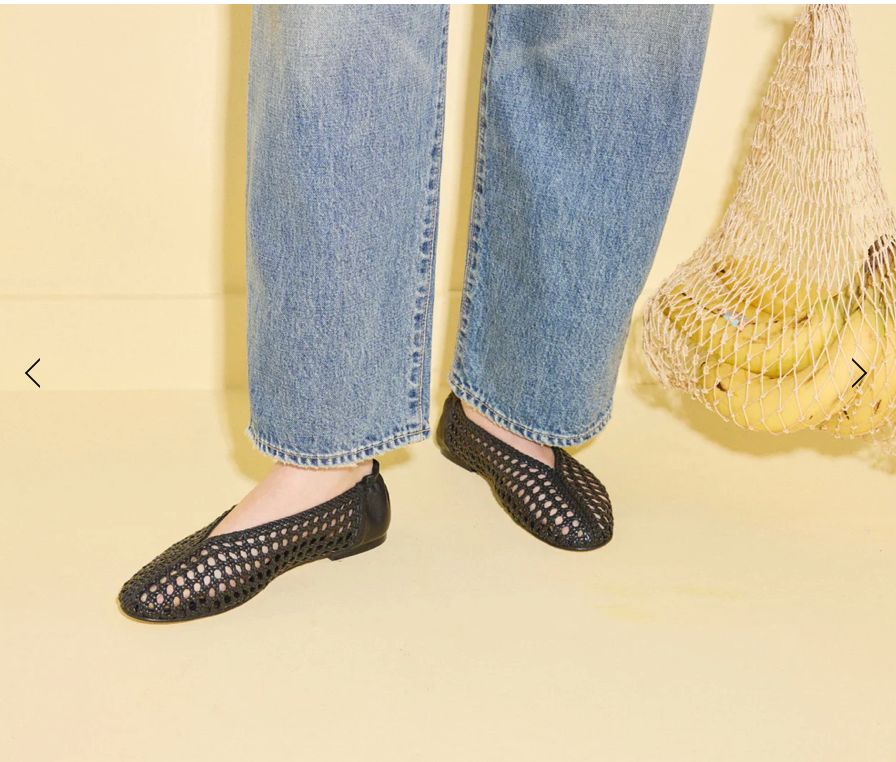 FREDA SALVADOR RILEY OPEN WEAVE BLACK FLAT
