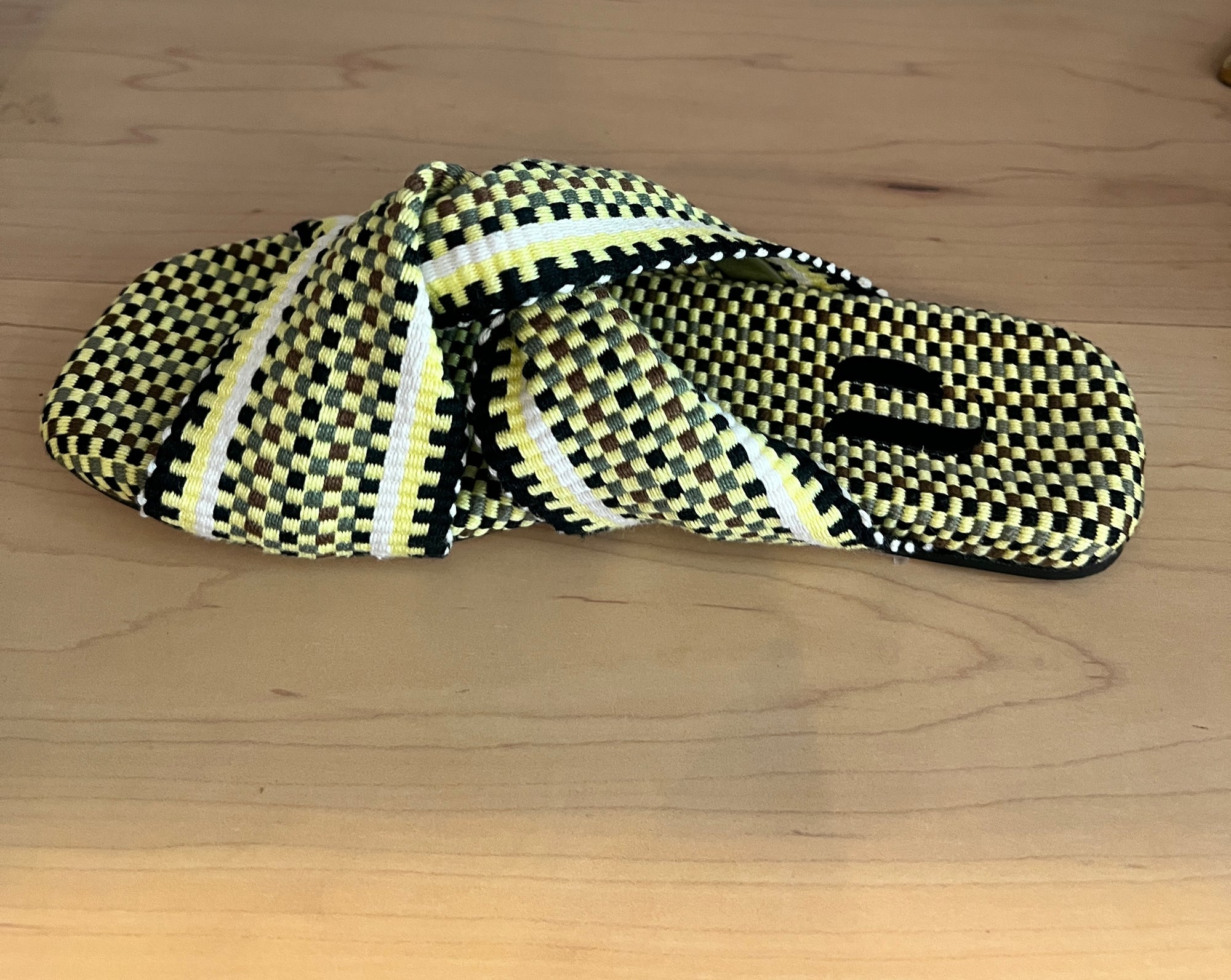 AMAMBAIH MIKA KHAKI LEMON 