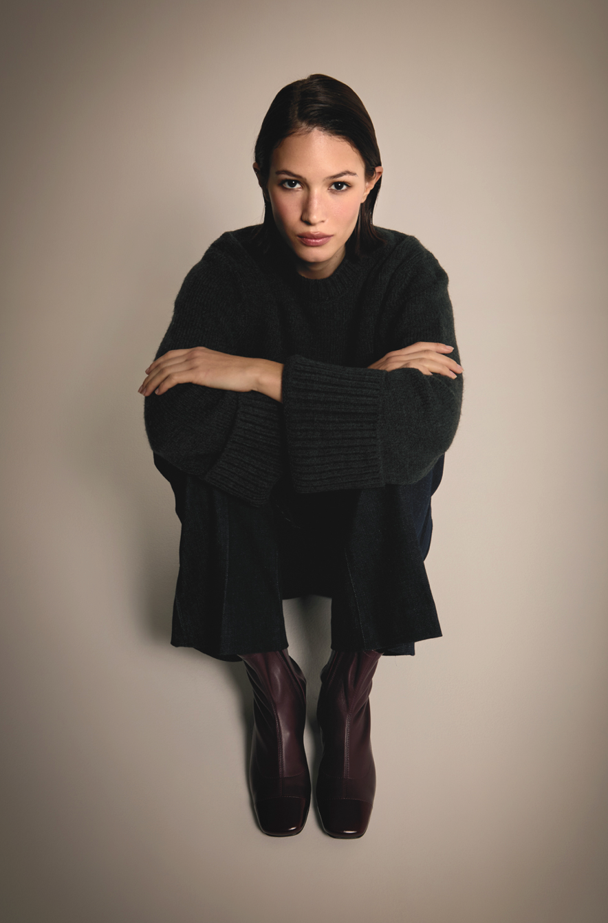 BURGUNDY BOOTIE WITH PATENT CAP TOE 