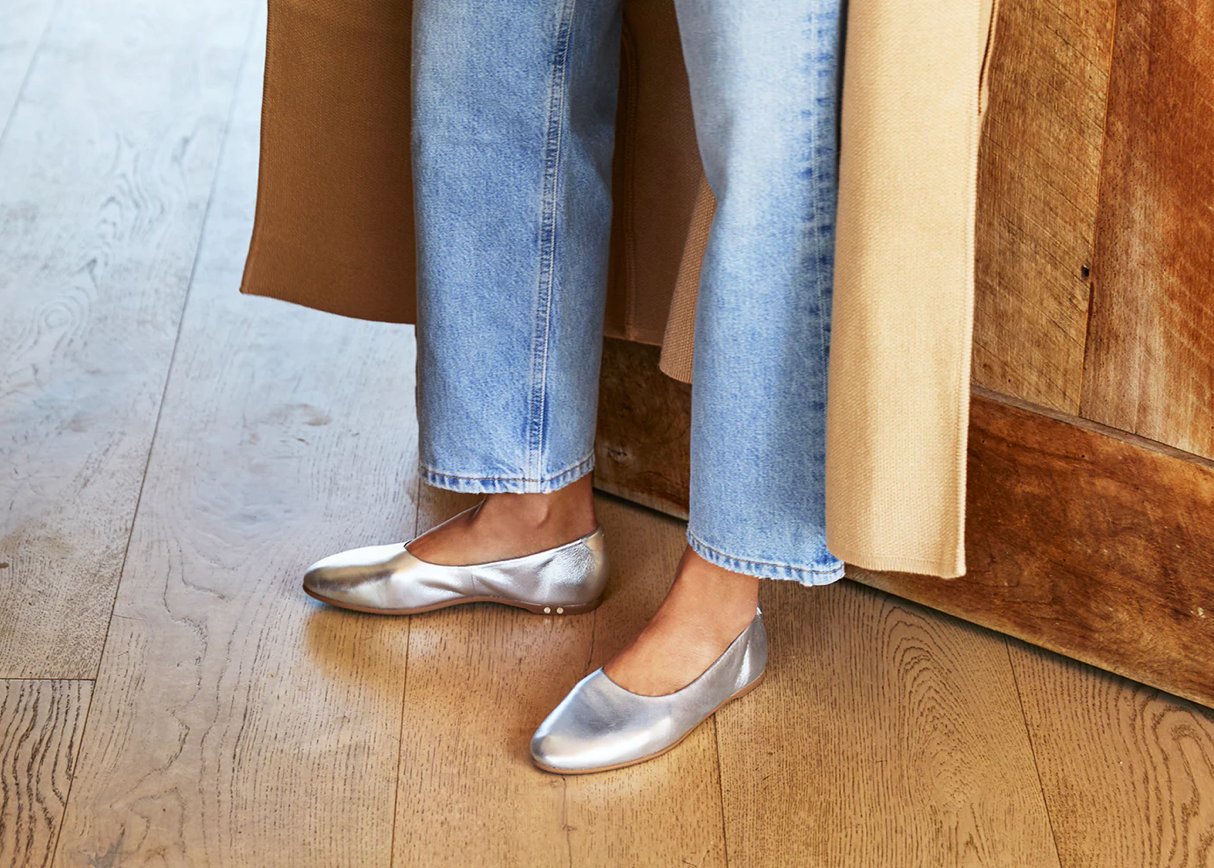 BEEK SILVER BALLET FLATS