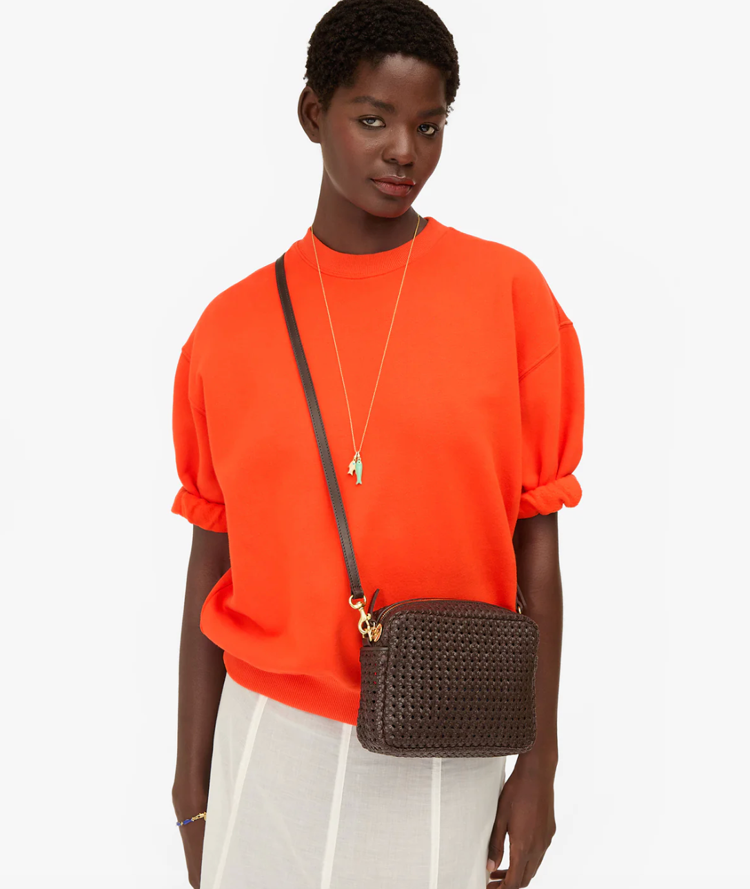 CLARE V MIDI SAC CHOCOLATE RATTAN 