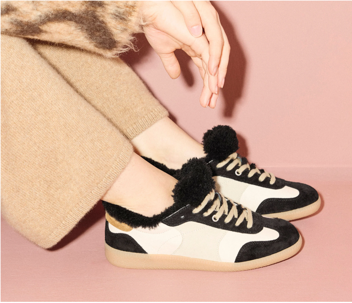 FREDA SALVADOR JACKIE RETRO BLACK SHEARLING SNEAKER