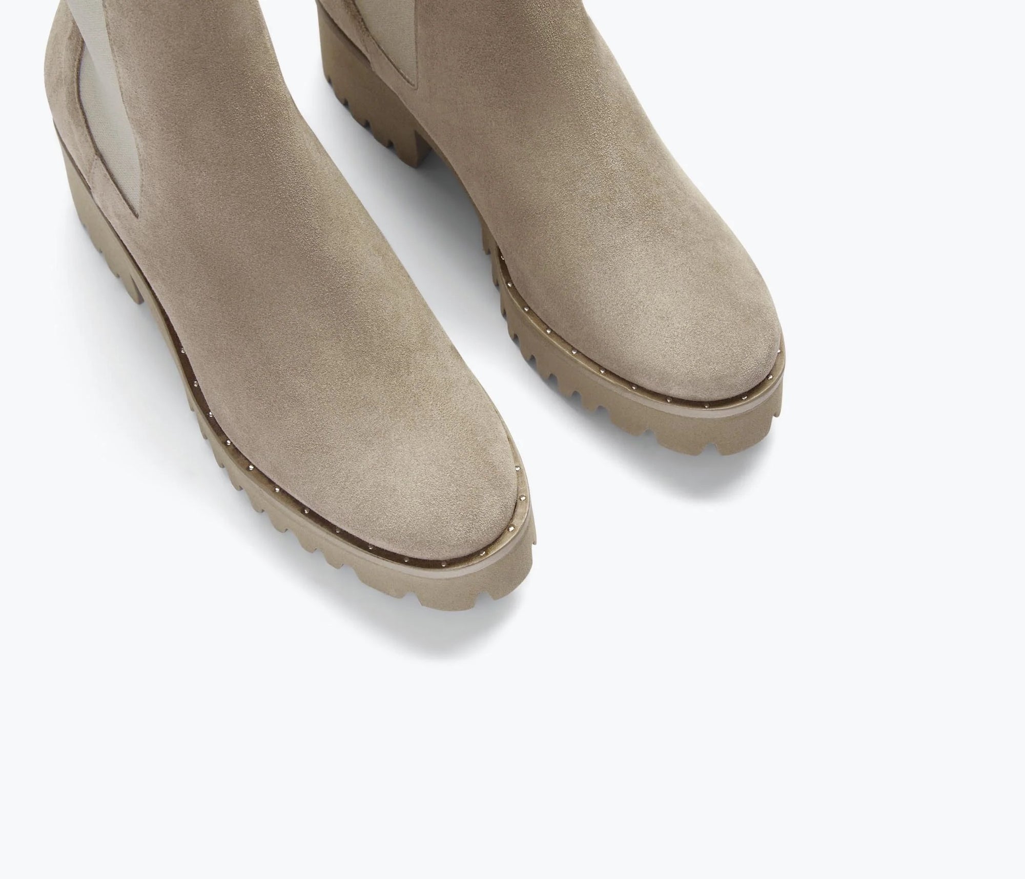 FREDA_SALVADOR_beige_suede_boots_with_beige_soles_
