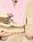 HOLDING FREDA_SALVADOR_DAKOTA_SHEARLING_MOSS SUEDE 