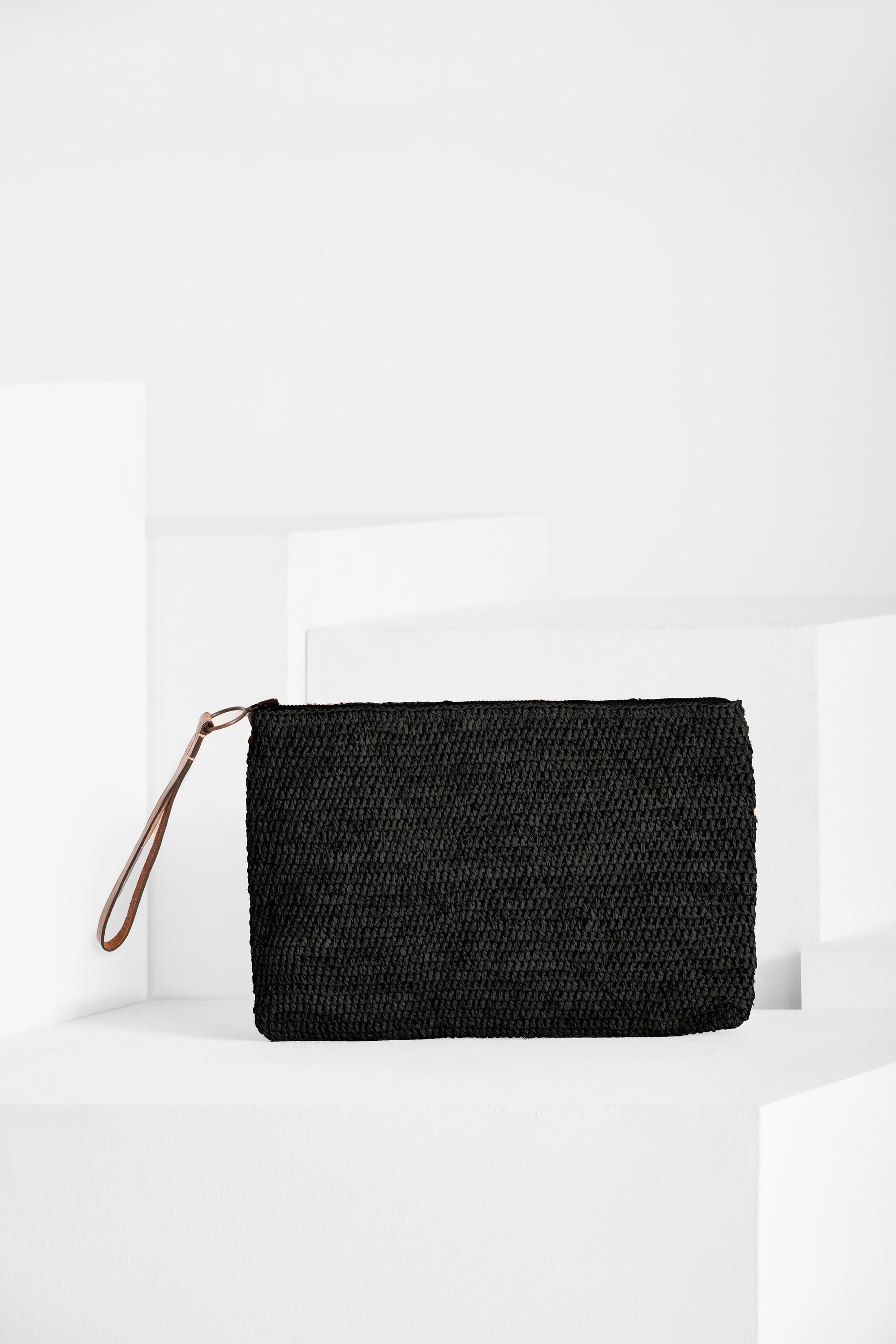 IBELIV BLACK AMPY CLUTCH