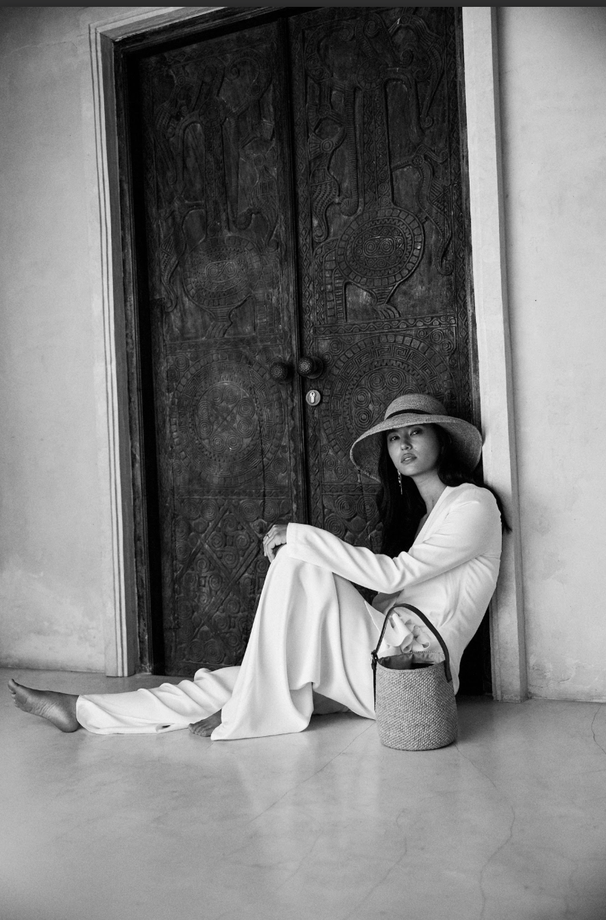 IBELIV TEA RAFFIA BUCKET BAG 