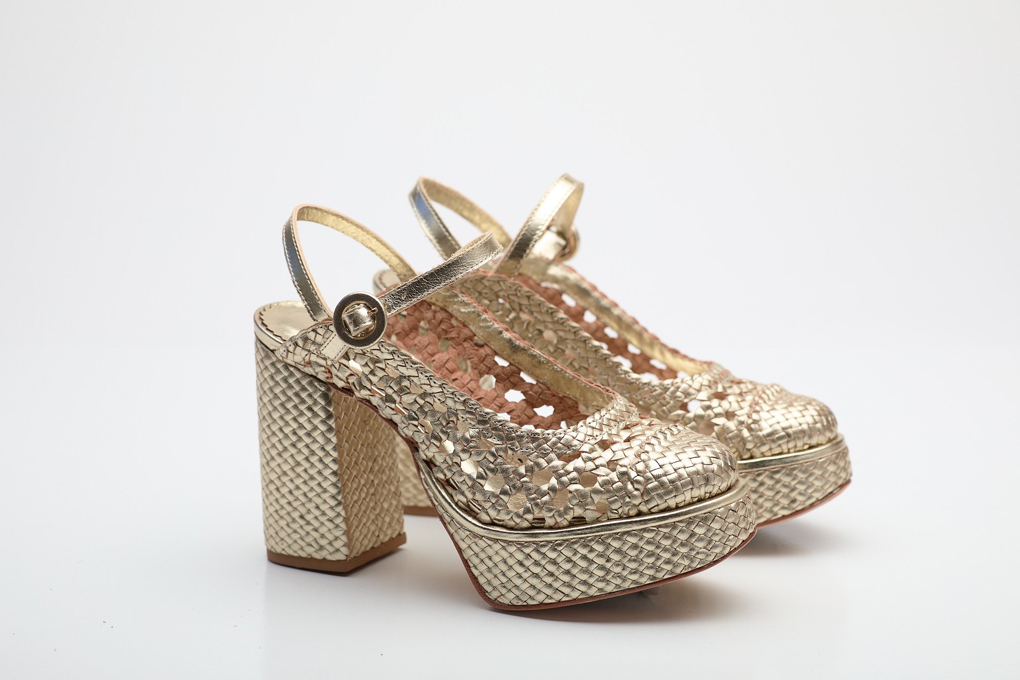 ザフォールンアンドザヴァーチャス 150枚 Sarah Chofakian Shoes | Brazilian Artisan Footwear | millie + madge