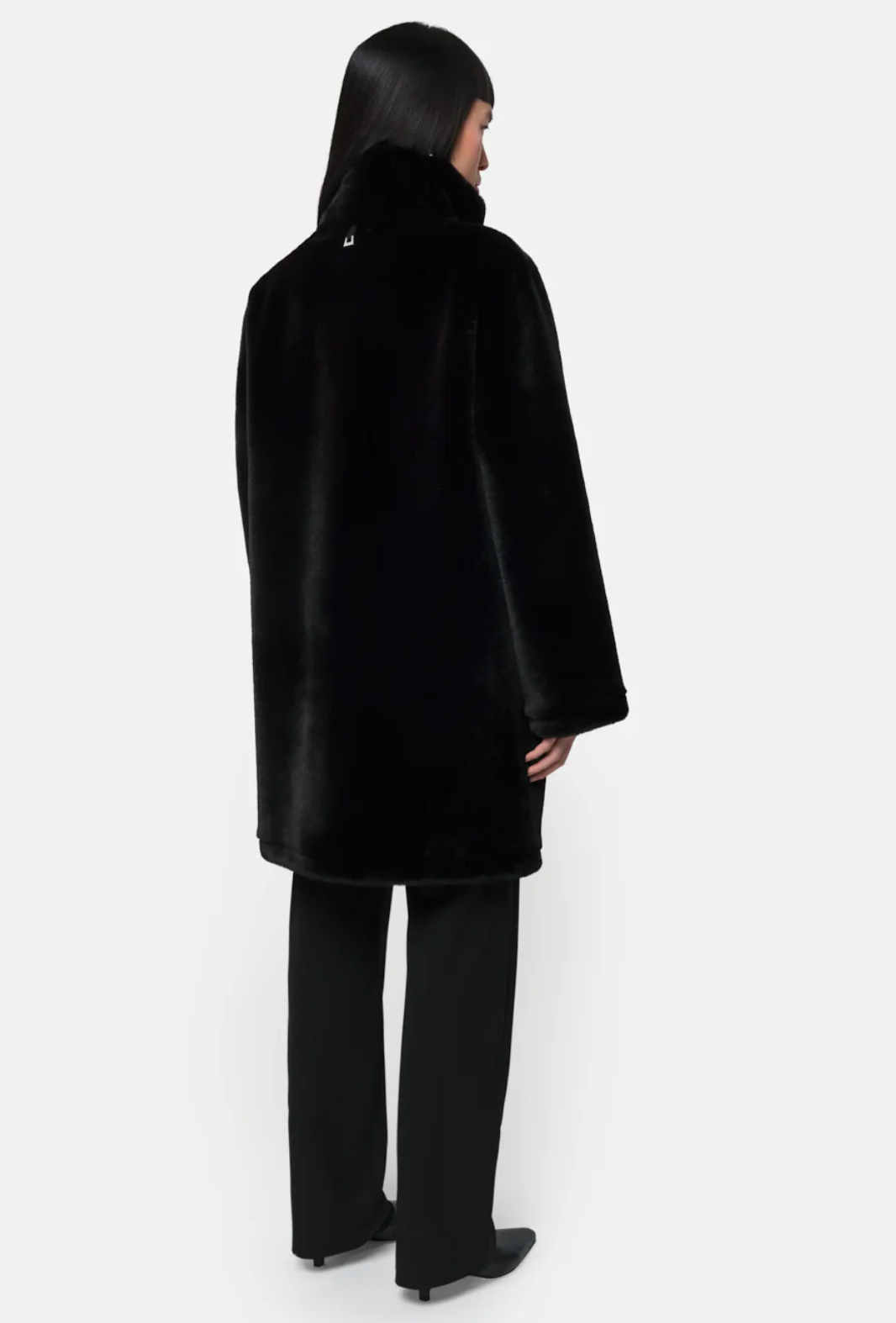 APPARIS: ESPRESSO BLAIR COAT