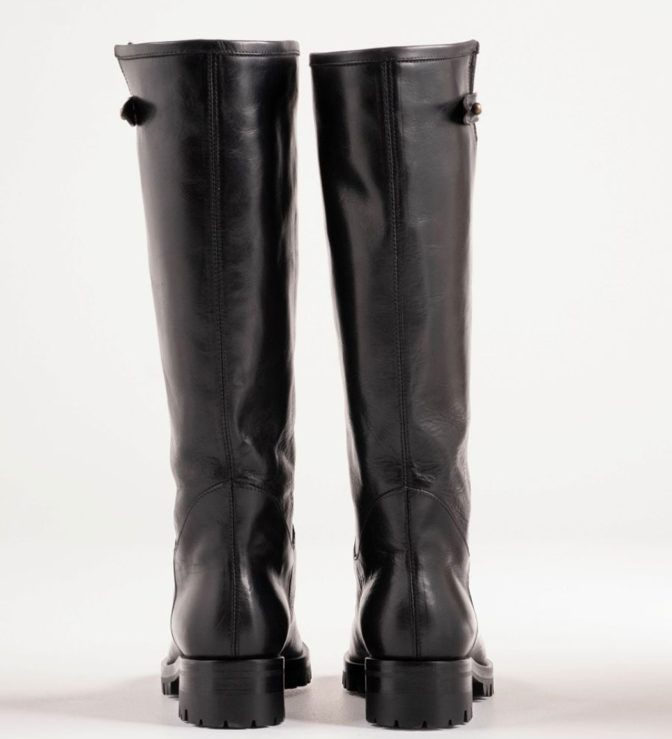 rear-view-fox-boots-rear-view-black